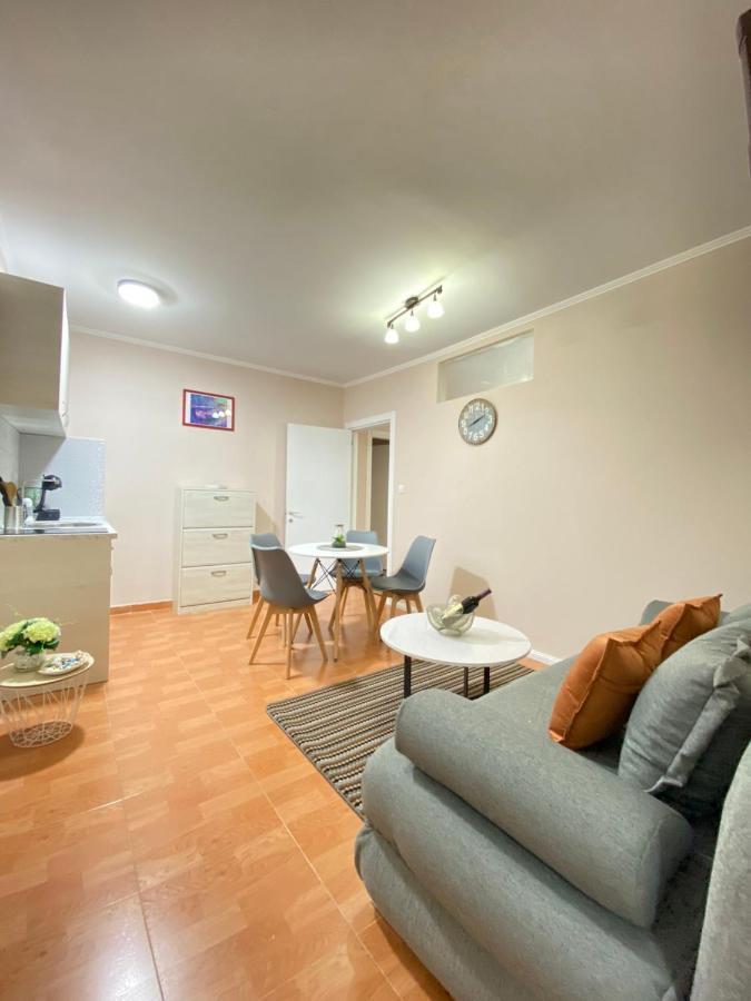 Aquata Apartments ติวัต ภายนอก รูปภาพ