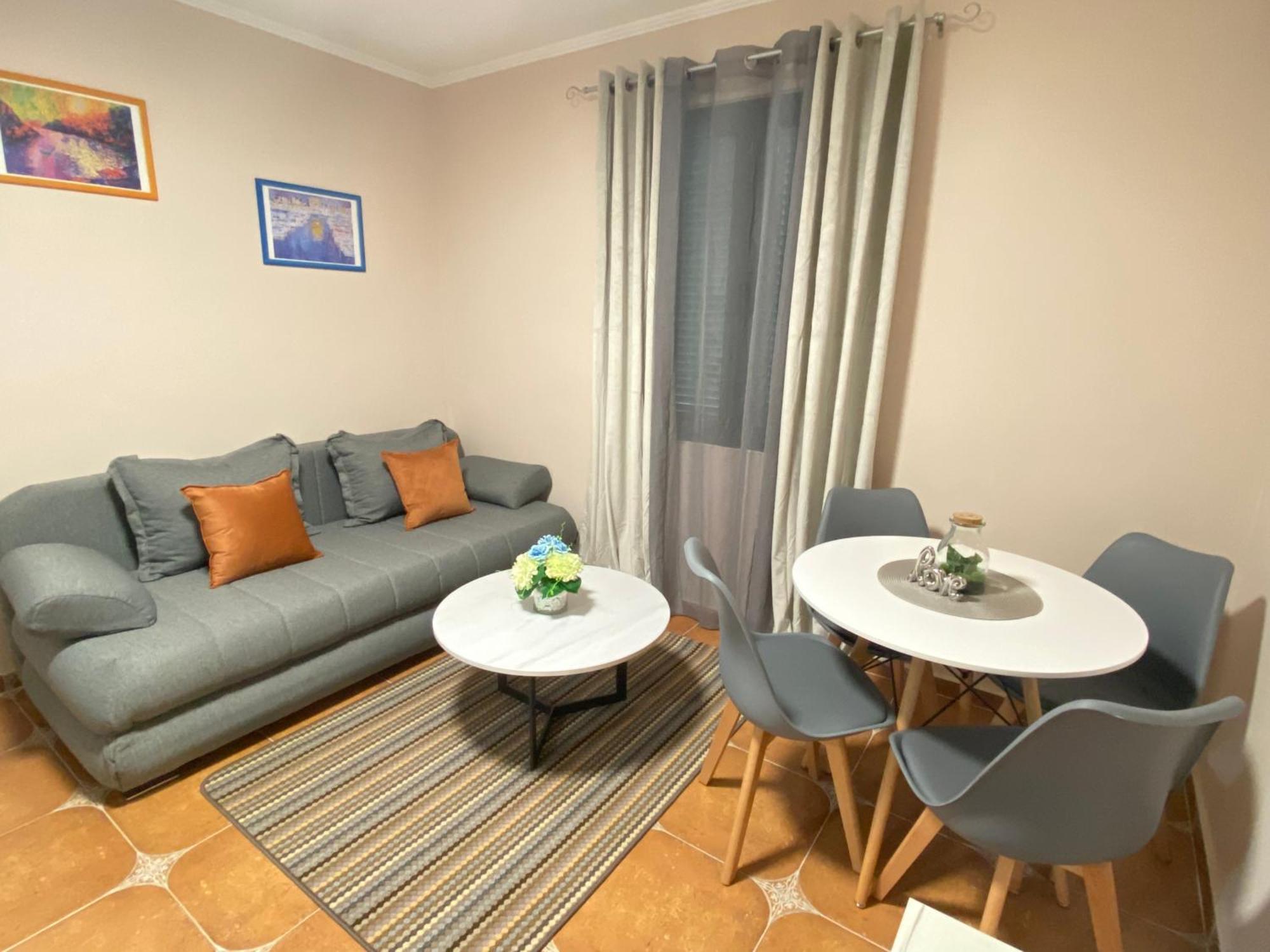 Aquata Apartments ติวัต ห้อง รูปภาพ
